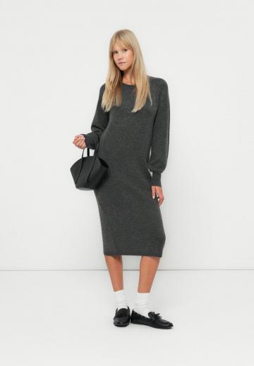 Вязаное платье