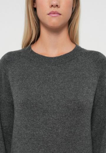 Вязаное платье