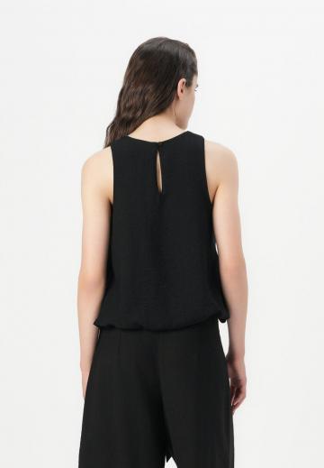 Блузка без рукавов