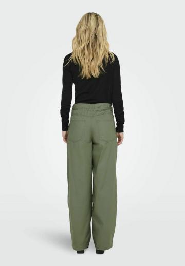 Свободные джинсы