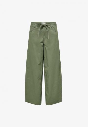 Свободные джинсы