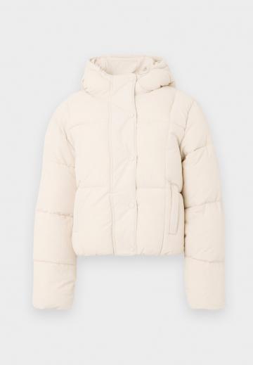 Короткая куртка