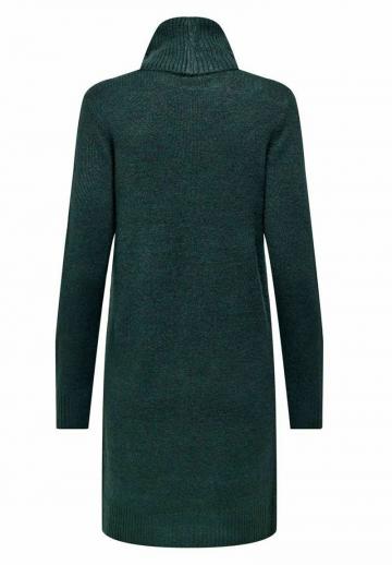 Вязаное платье