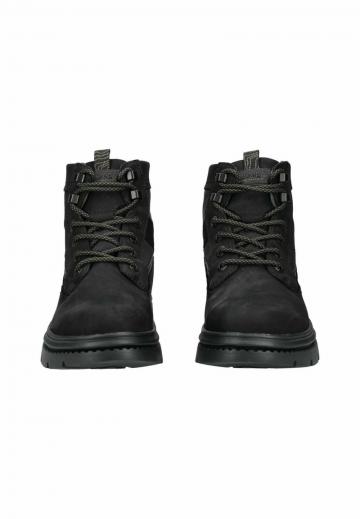 Зимние ботинки