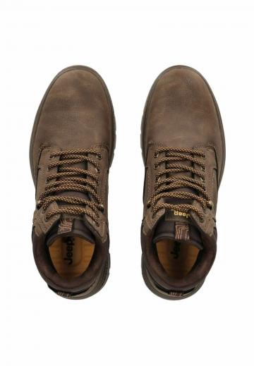 Ботинки на шнуровке