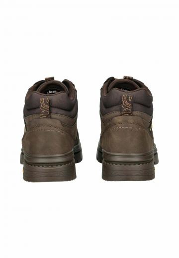 Ботинки на шнуровке