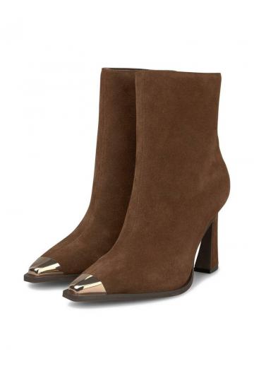 Полусапожки на высоком каблуке