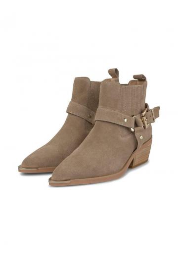 Ковбойские сапоги