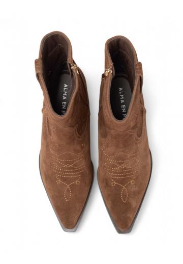 Ковбойские сапоги