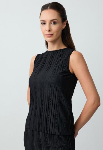 Блузка без рукавов