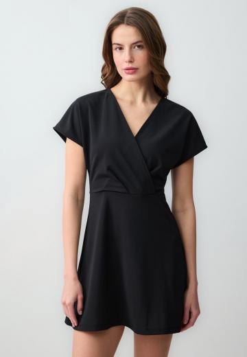 Короткое платье