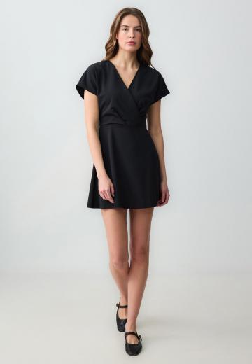 Короткое платье