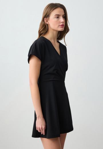 Короткое платье