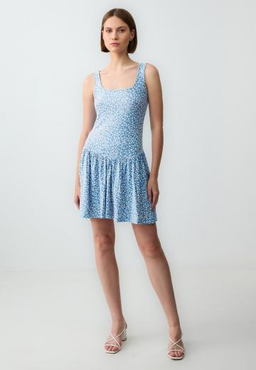 Короткое платье