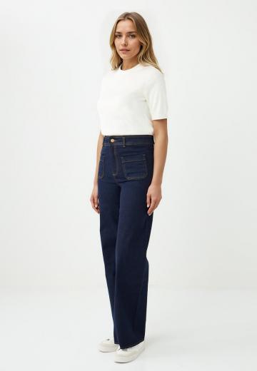 Прямые джинсы