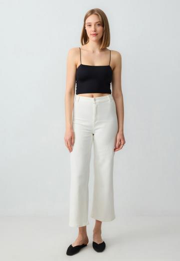 Топ на бретельках