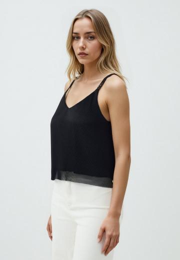 Топ на бретельках