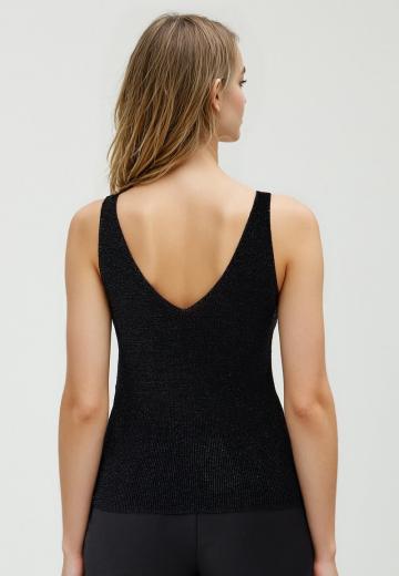 Топ на бретельках