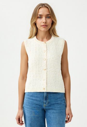 Джинсовая жилетка