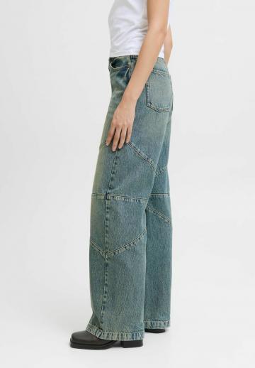 Свободные джинсы