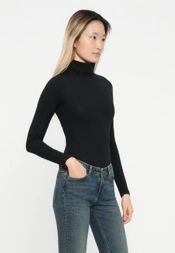 Клешеные брюки