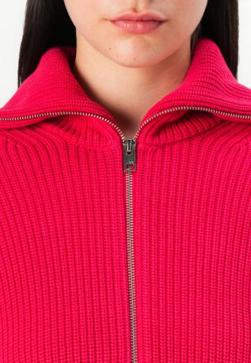 Вязаная кофта