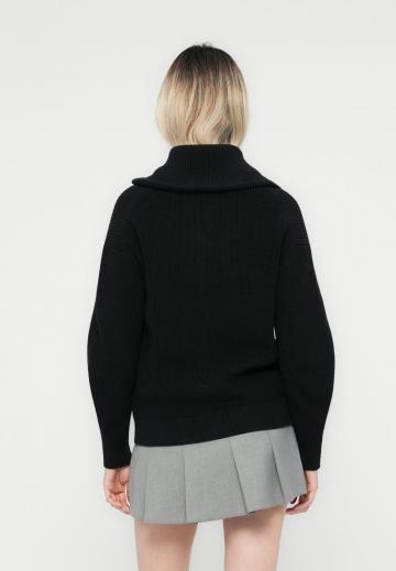 Вязаная кофта