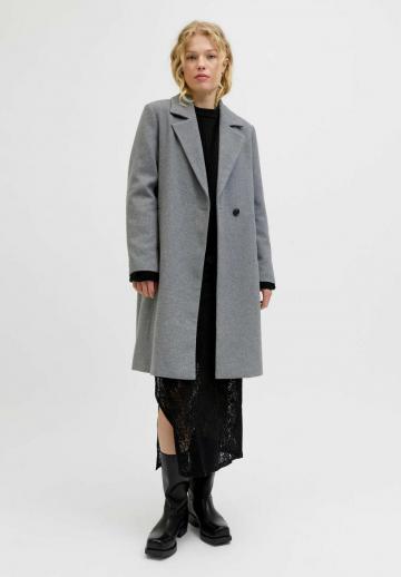 Шерстяное пальто