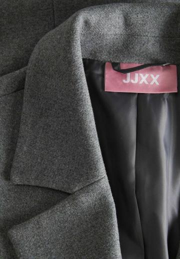 Шерстяное пальто