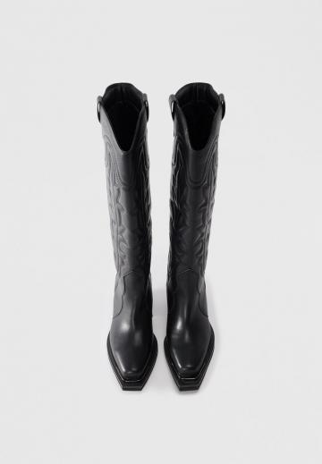 Ковбойские сапоги