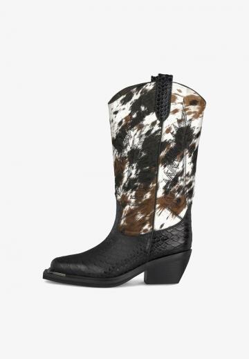 Ковбойские сапоги