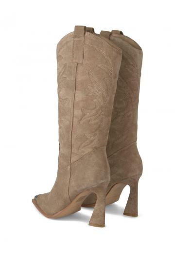 Ковбойские сапоги