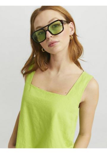 Блузка без рукавов