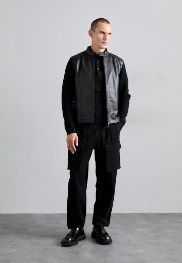 Кожаная куртка