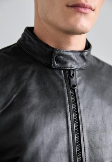 Кожаная куртка