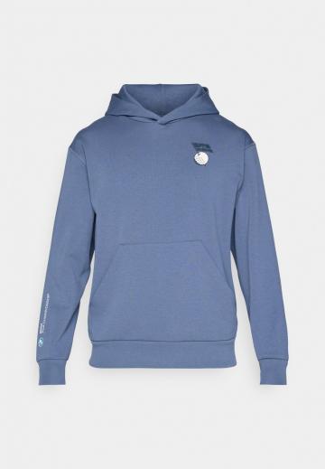 Спортивная кофта