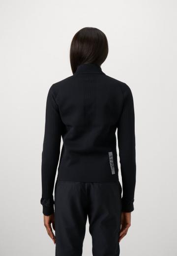 Спортивная толстовка