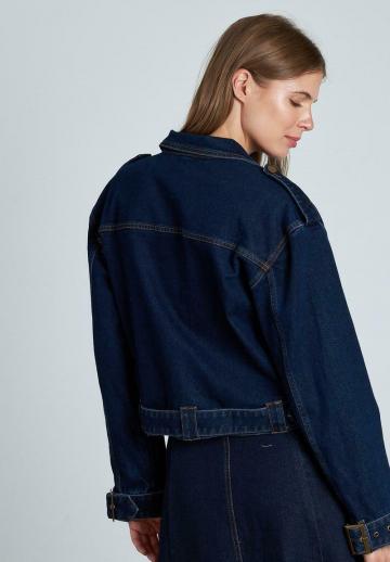 Джинсовая куртка