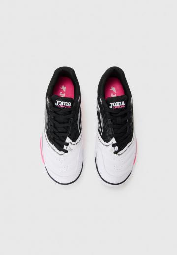 Футбольные бутсы