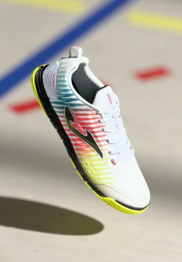 Футбольные бутсы