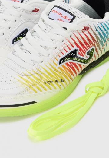 Футбольные бутсы