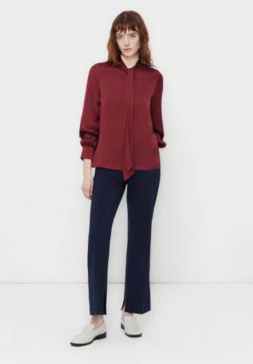 Атласная блузка