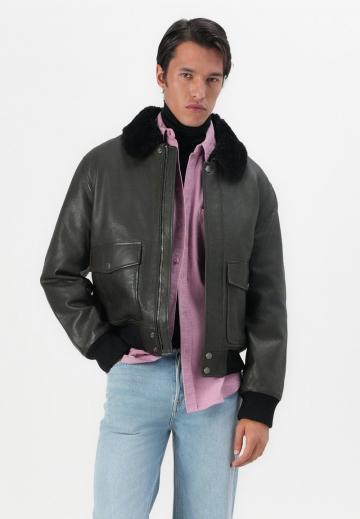 Кожаная куртка