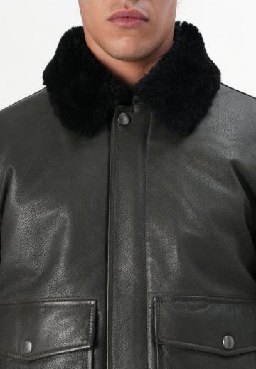 Кожаная куртка