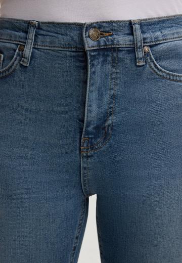 Клешеные брюки