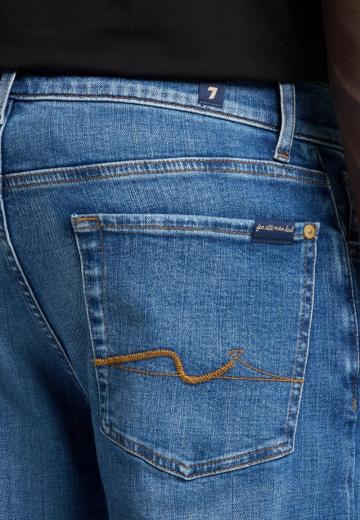 Узкие джинсы