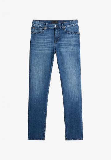 Узкие джинсы