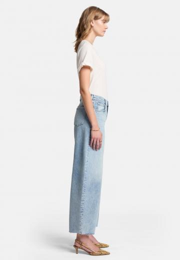 Свободные джинсы