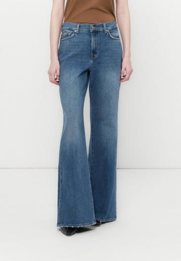 Клешеные джинсы