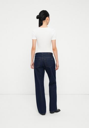 Свободные джинсы